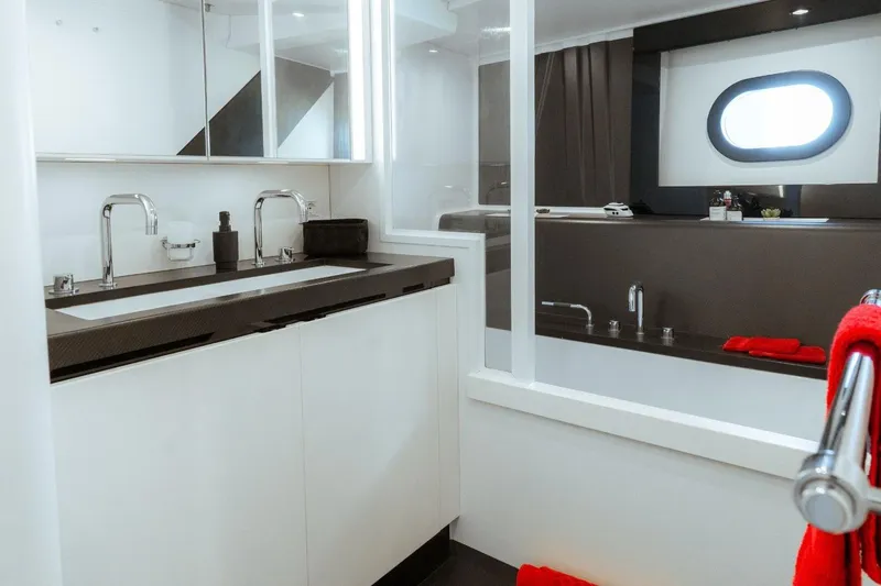 Nomad IV Yacht Photos Pics Main bathroom