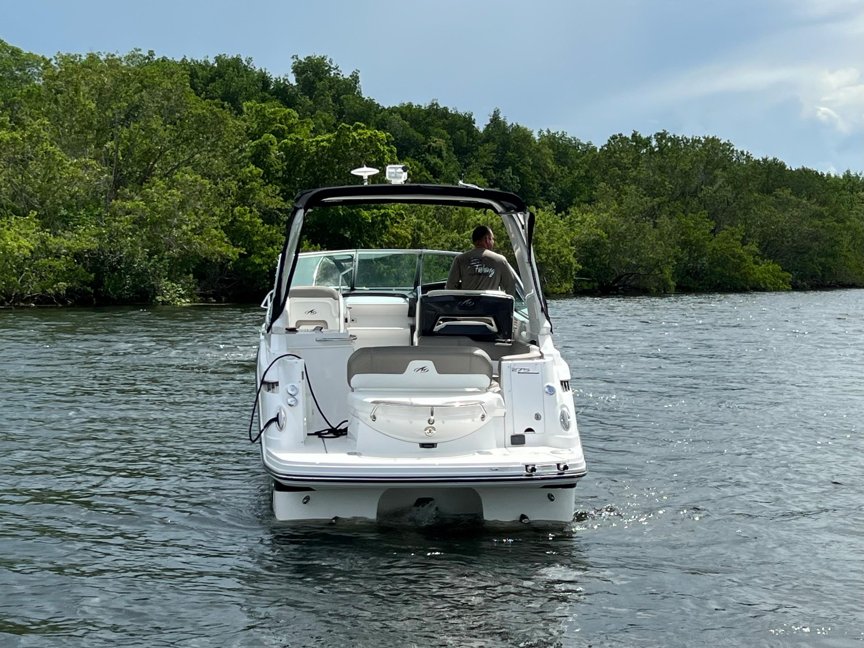 2018 monterey 275 sport yacht