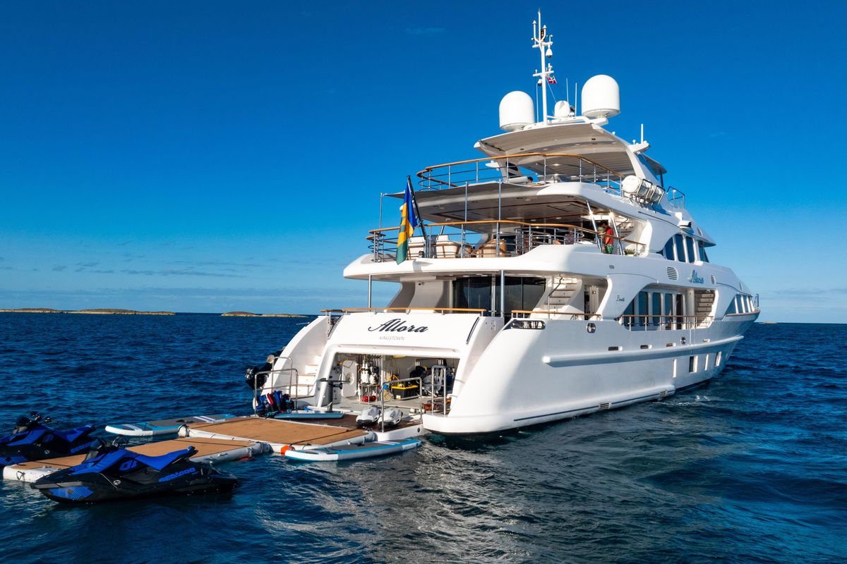 2011 Benetti 121 