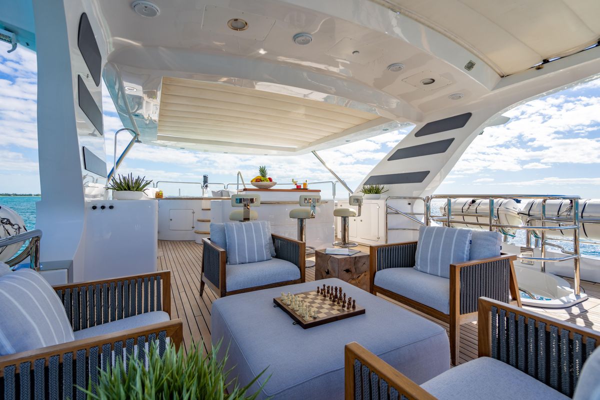 2011 Benetti 121 