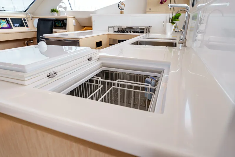 In Stock Yacht Photos Pics 