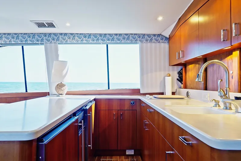 Desiderata Yacht Photos Pics 