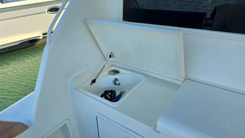 Desiderata Yacht Photos Pics 