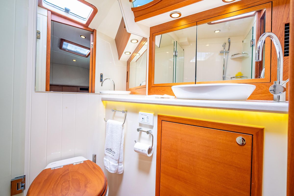 2019 Palm Beach Motor Yachts 55 
