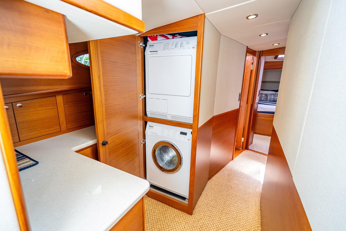 2019 Palm Beach Motor Yachts 55 