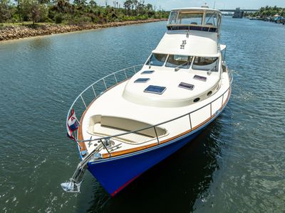 Yacht