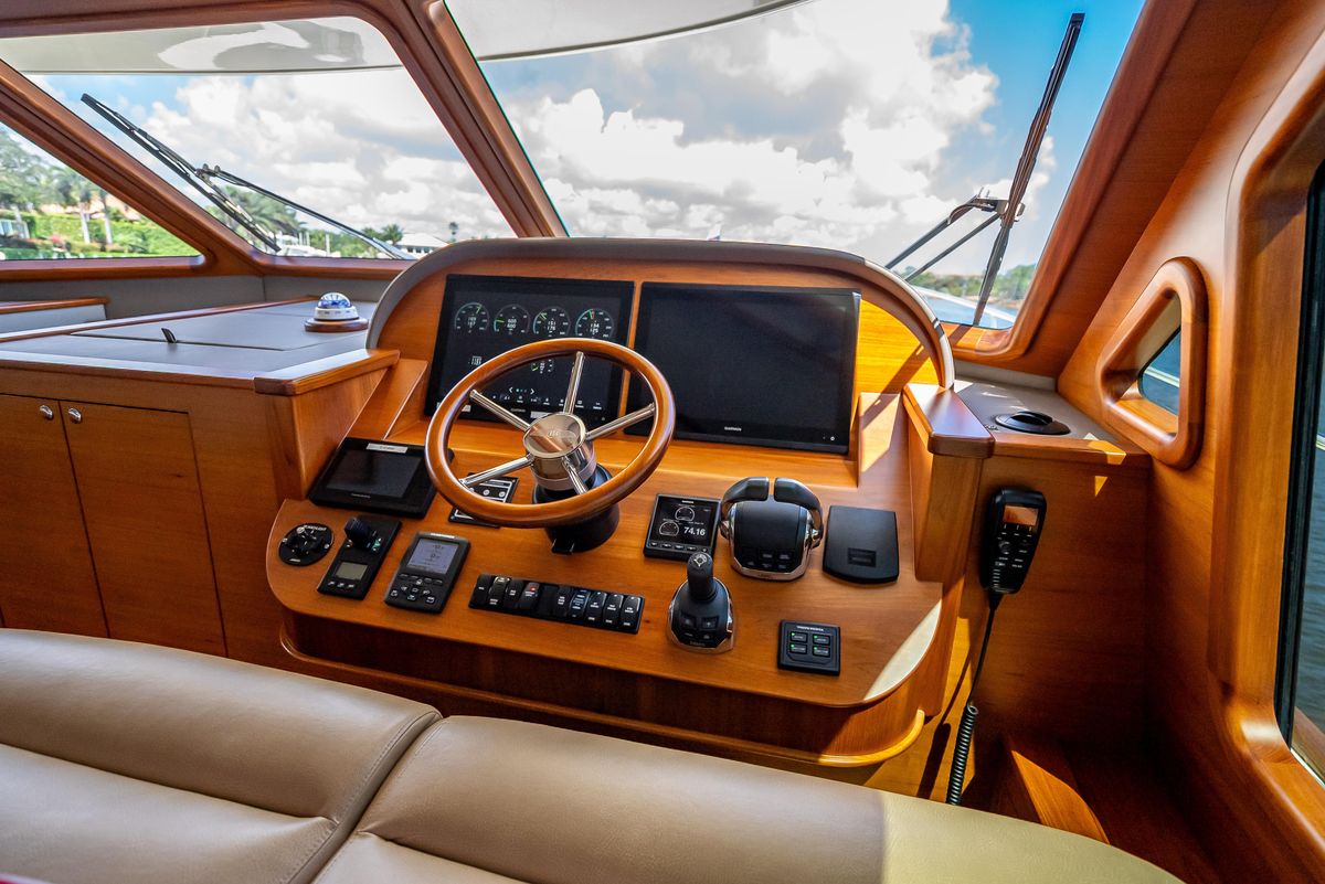 2019 Palm Beach Motor Yachts 55 