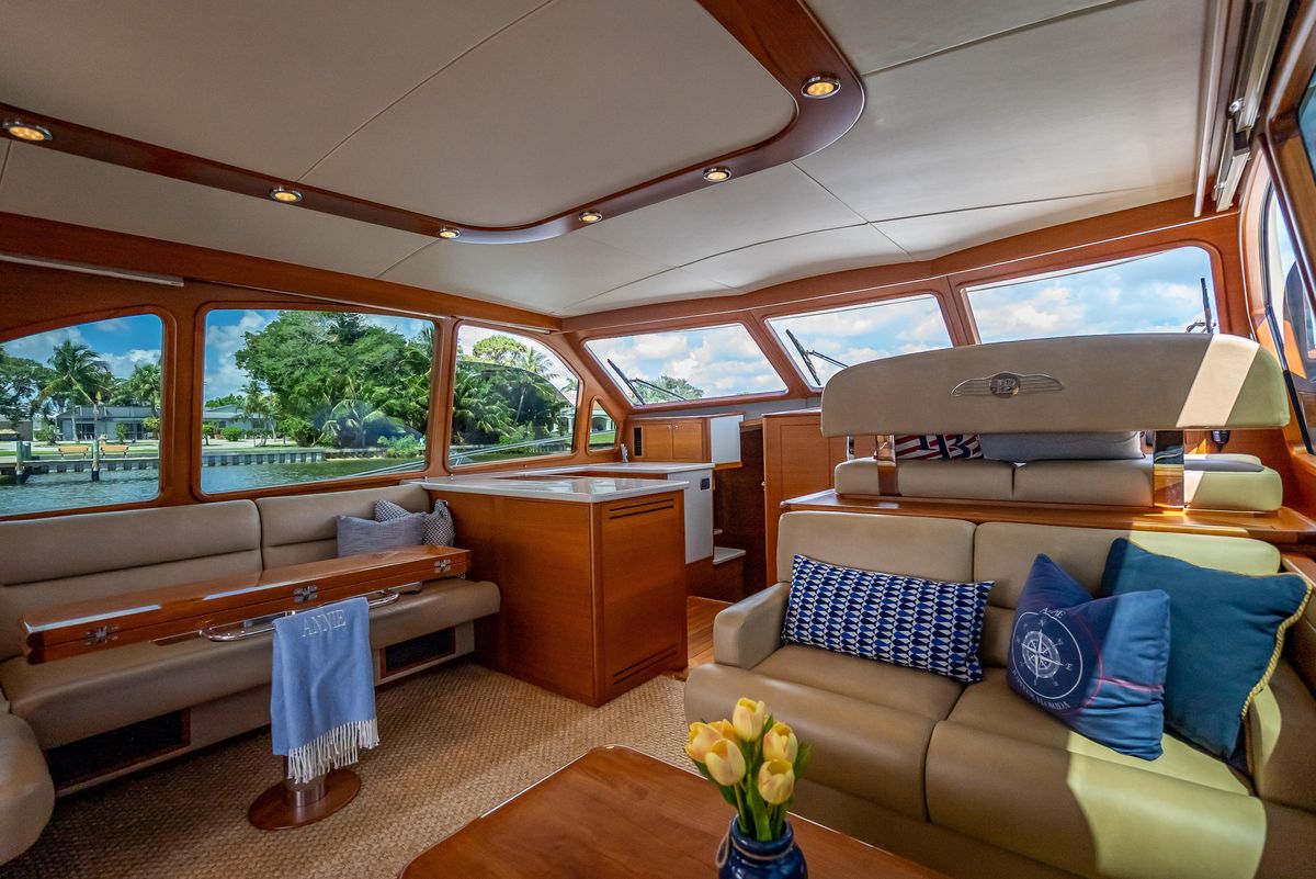 2019 Palm Beach Motor Yachts 55 