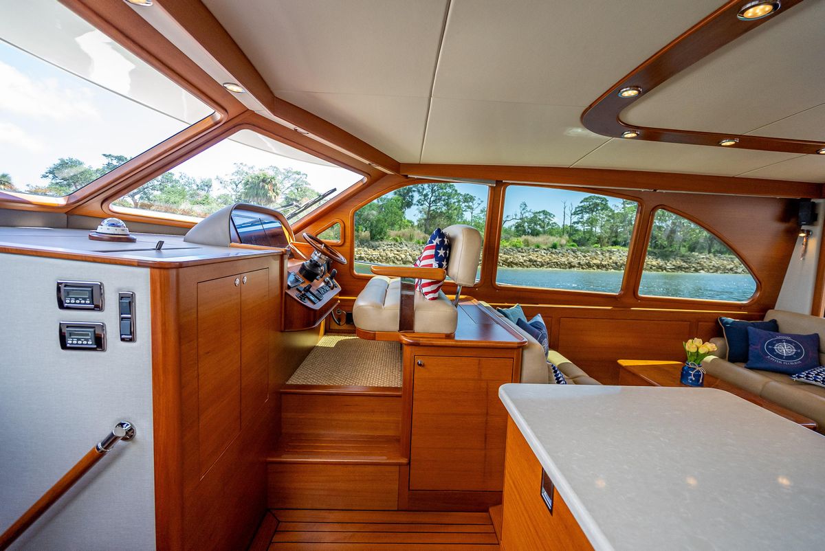 2019 Palm Beach Motor Yachts 55 