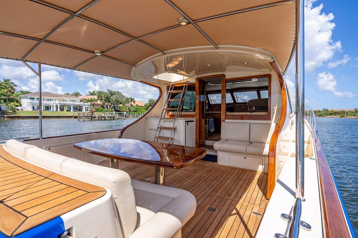 2019 Palm Beach Motor Yachts 55 