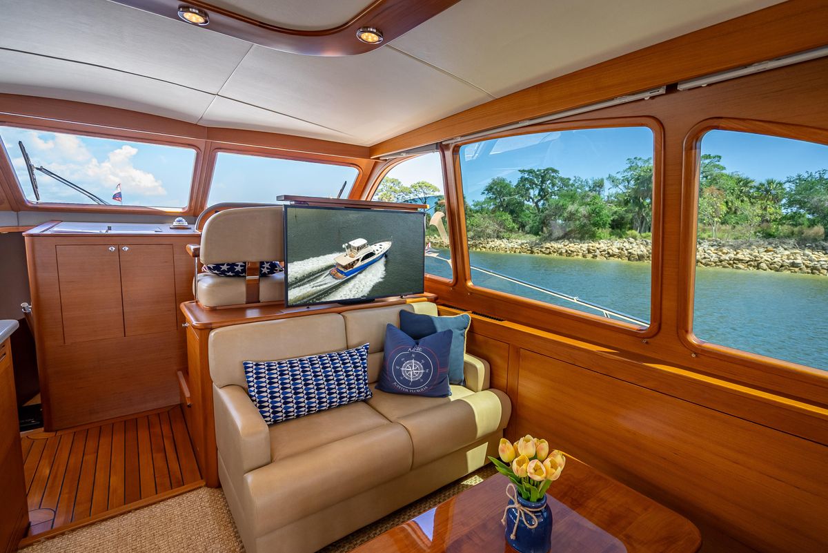 2019 Palm Beach Motor Yachts 55 