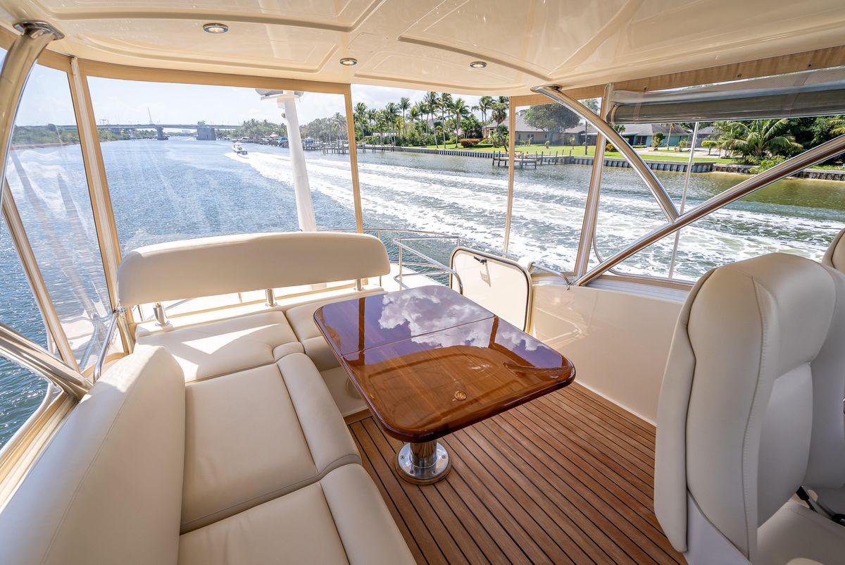 2019 Palm Beach Motor Yachts 55 