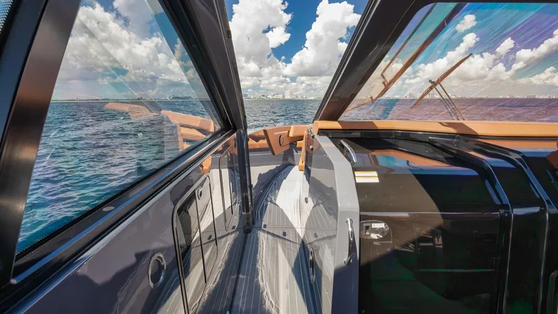 Forty Four Yacht Photos Pics 