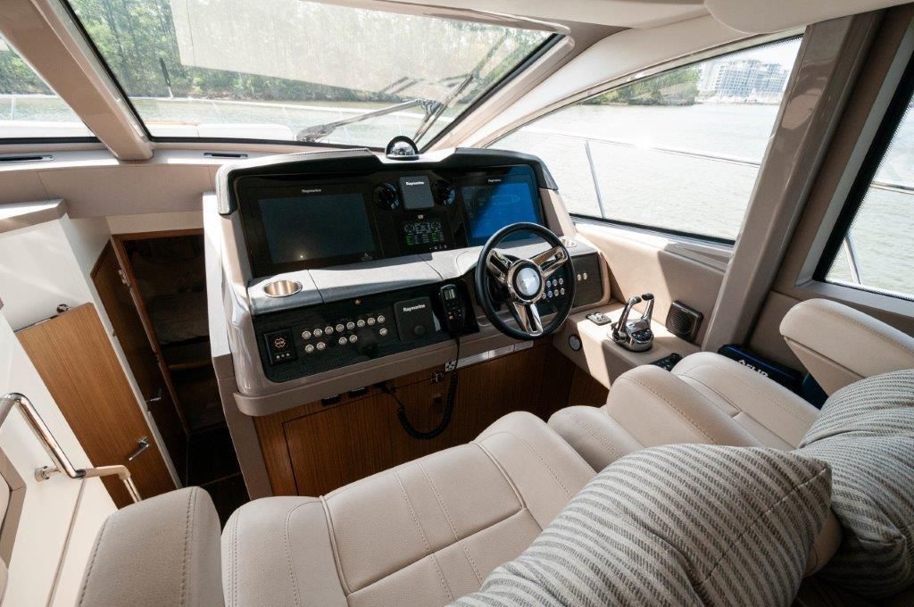 2018 Sea Ray 55 