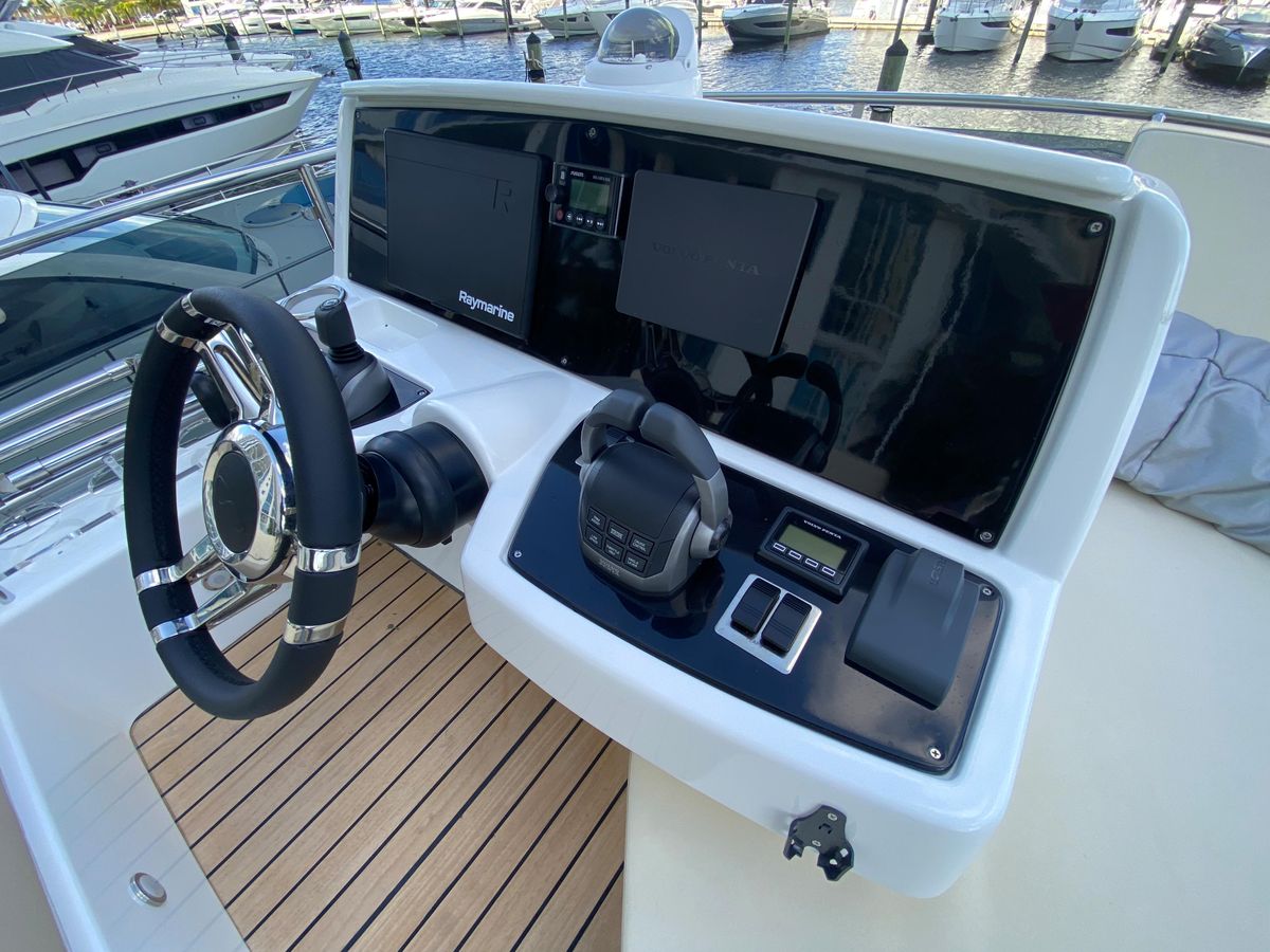 2019 Schaefer 51 