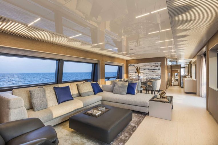 2020-93-6-ferretti-yachts-920