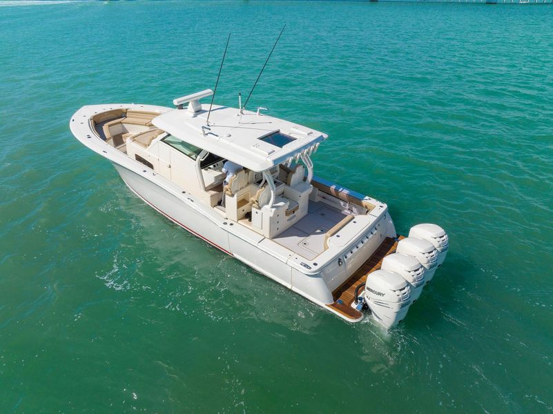 2018 Scout 42 LXF