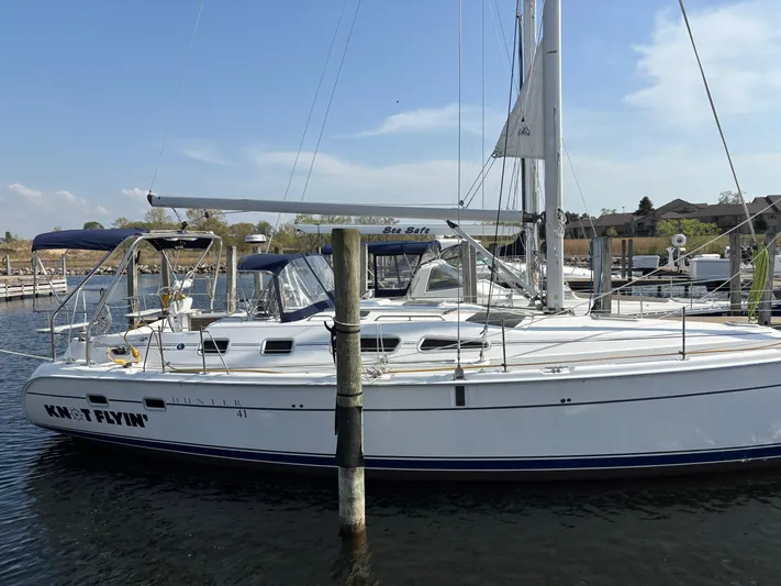 Knot Flyin Yacht Photos Pics 