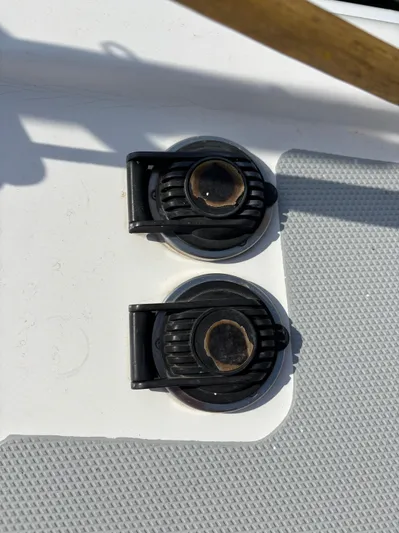 Knot Flyin Yacht Photos Pics 