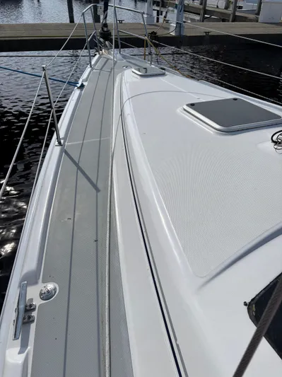 Knot Flyin Yacht Photos Pics 