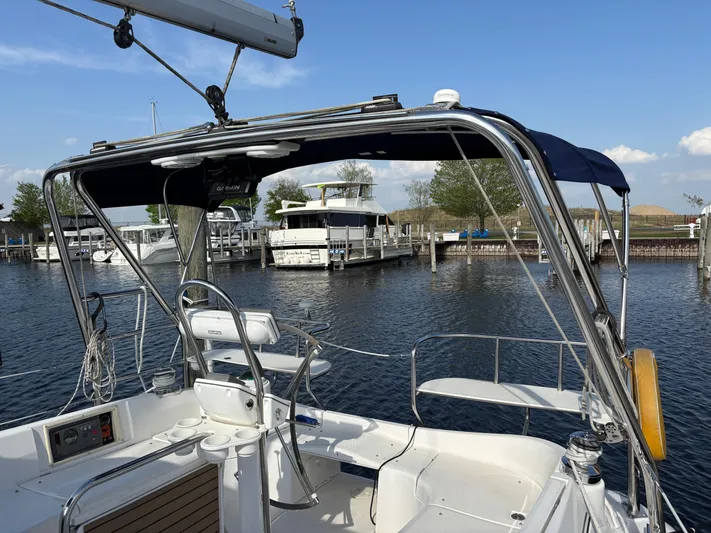 Knot Flyin Yacht Photos Pics 