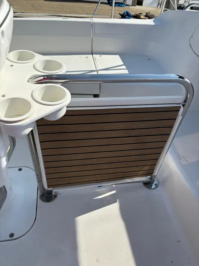 Knot Flyin Yacht Photos Pics 