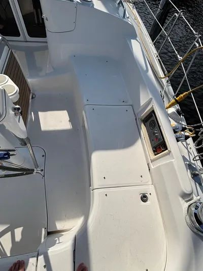 Knot Flyin Yacht Photos Pics 