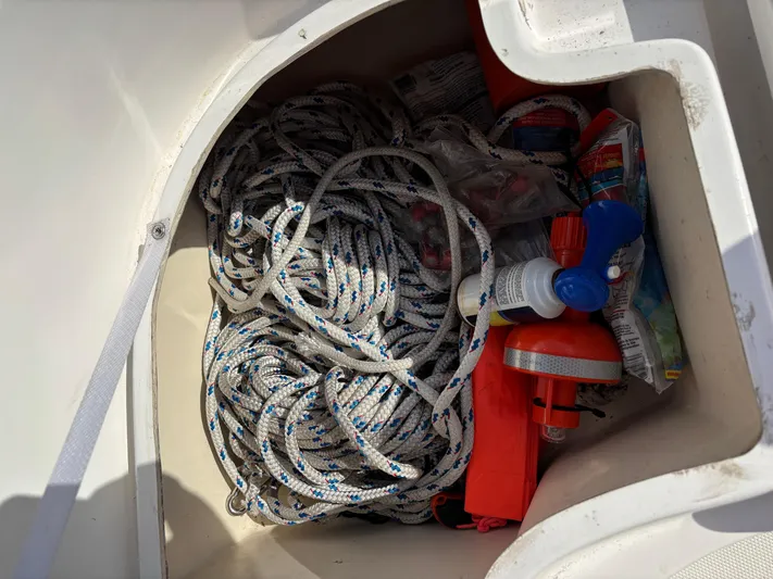 Knot Flyin Yacht Photos Pics 