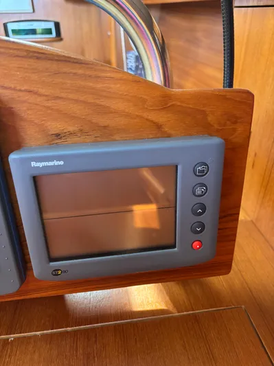 Knot Flyin Yacht Photos Pics 