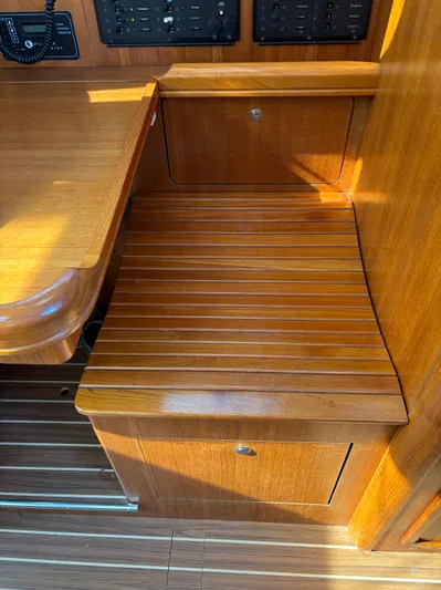 Knot Flyin Yacht Photos Pics 