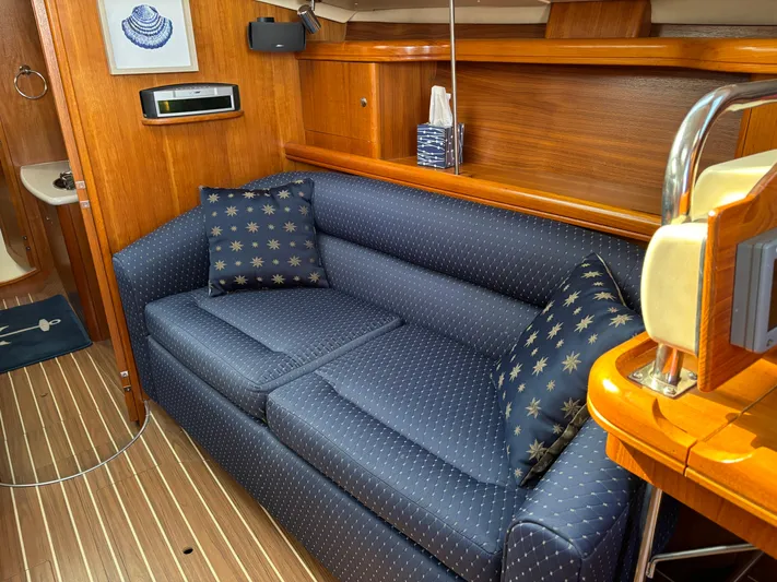 Knot Flyin Yacht Photos Pics 