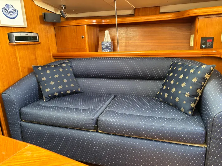 Knot Flyin Yacht Photos Pics 