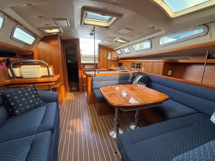 Knot Flyin Yacht Photos Pics 