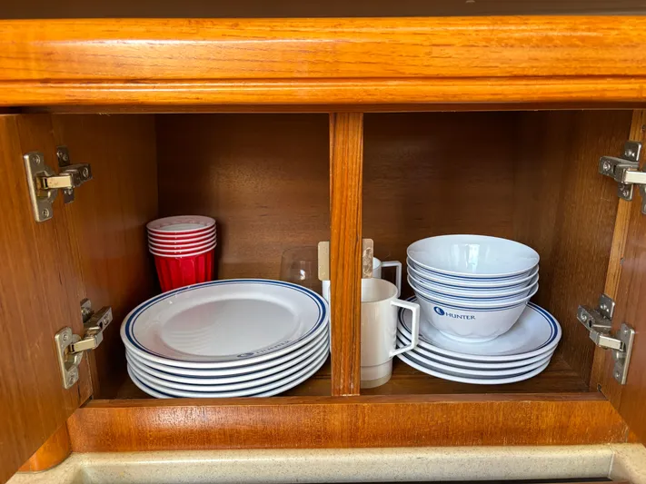 Knot Flyin Yacht Photos Pics 