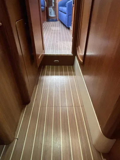 Knot Flyin Yacht Photos Pics 