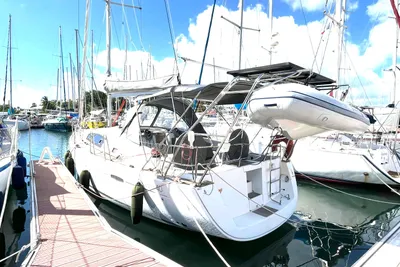 2010 Beneteau Oceanis 40