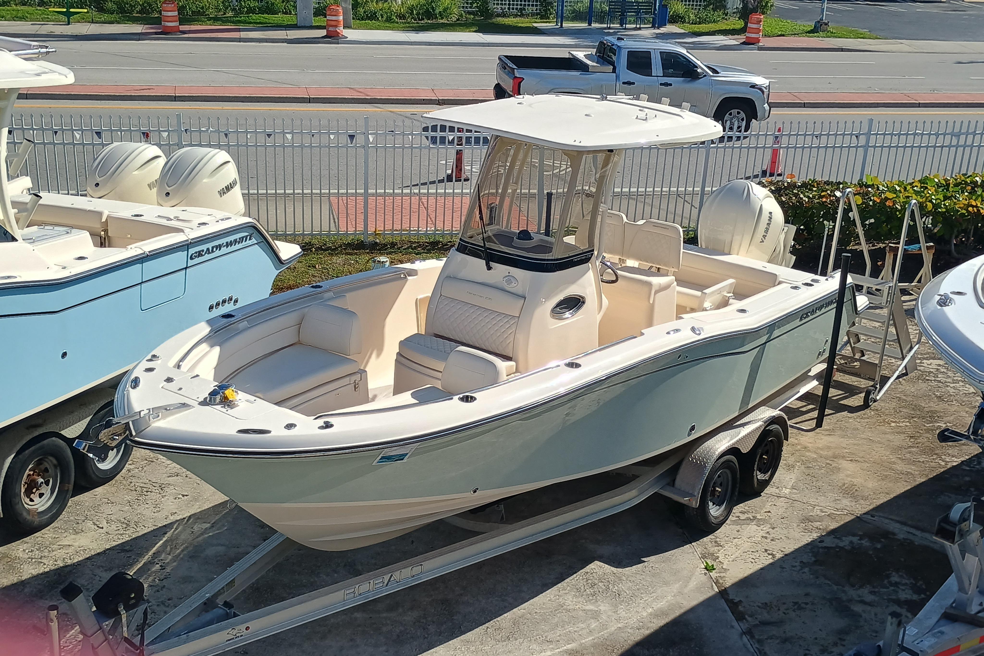 2026 Grady-White Fisherman 236 - Image 4