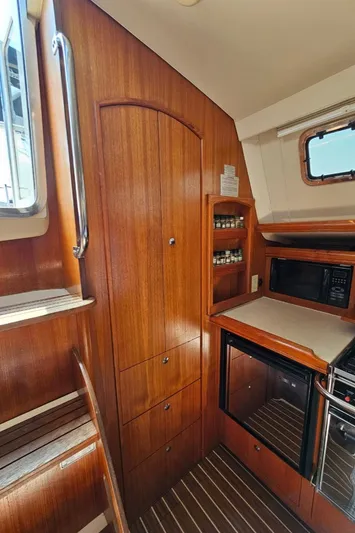 Hold Fast II Yacht Photos Pics 