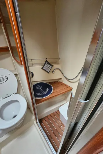 Hold Fast II Yacht Photos Pics 