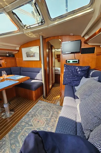 Hold Fast II Yacht Photos Pics 