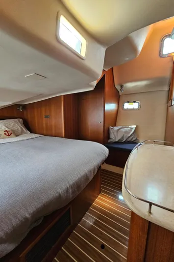 Hold Fast II Yacht Photos Pics 