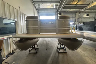 Sylvan 8522 Mirage Cruise