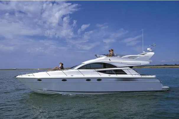  Yacht Photos Pics Manufacturer Provided Image: Phantom 50