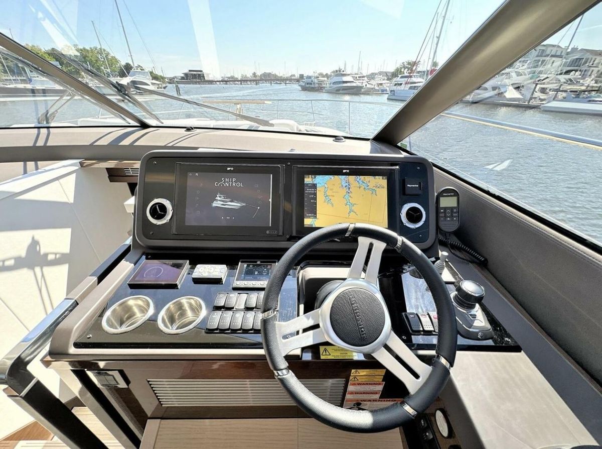 2022 Prestige 59 