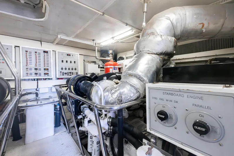 Ocean 1 Yacht Photos Pics 