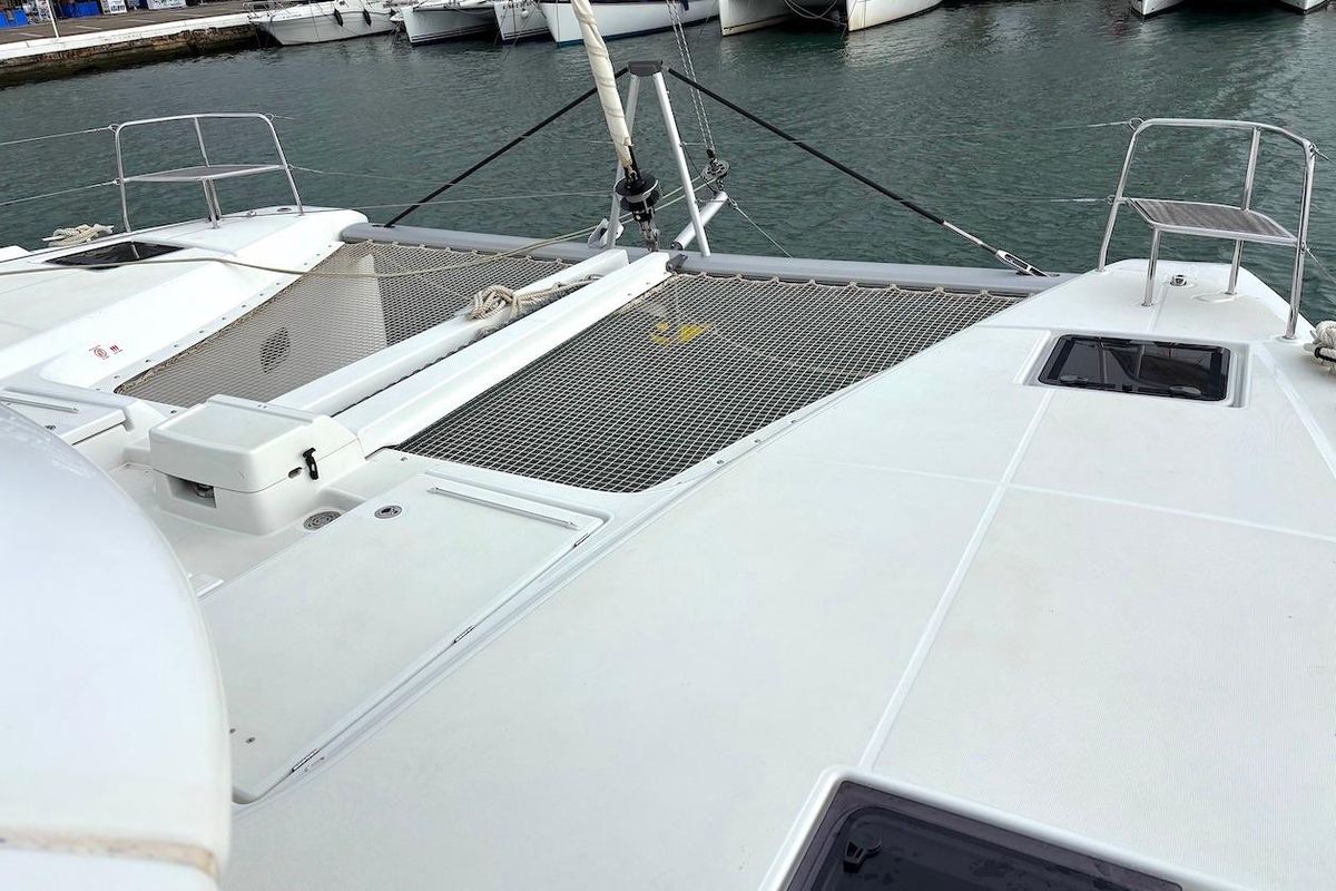 2023 Lagoon 45 