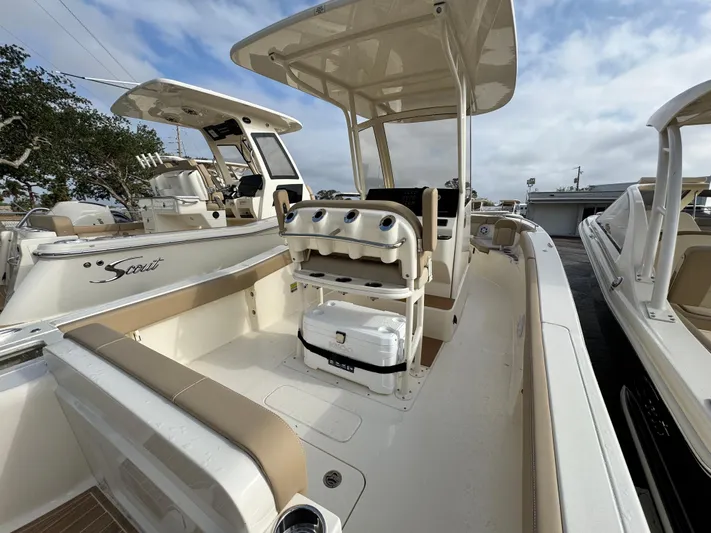  Yacht Photos Pics 2025 Scout 240 XSF boat with sleek design and modern features.