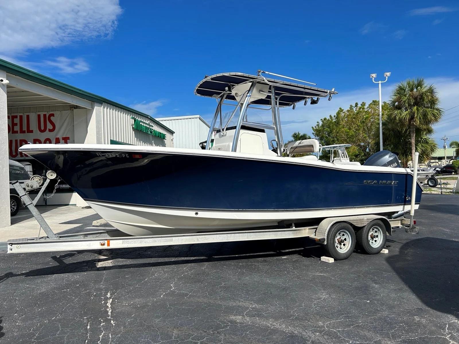 2011 Sea Hunt 240 Triton Centre Console for sale - YachtWorld