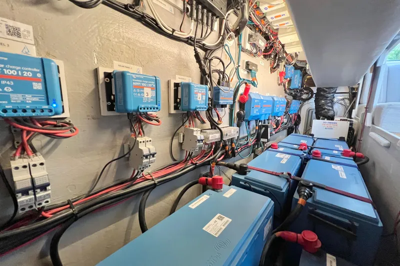 Ke'ala Yacht Photos Pics Electrical system with Balance 482 components, featuring batteries and charge controllers, 2021 model.