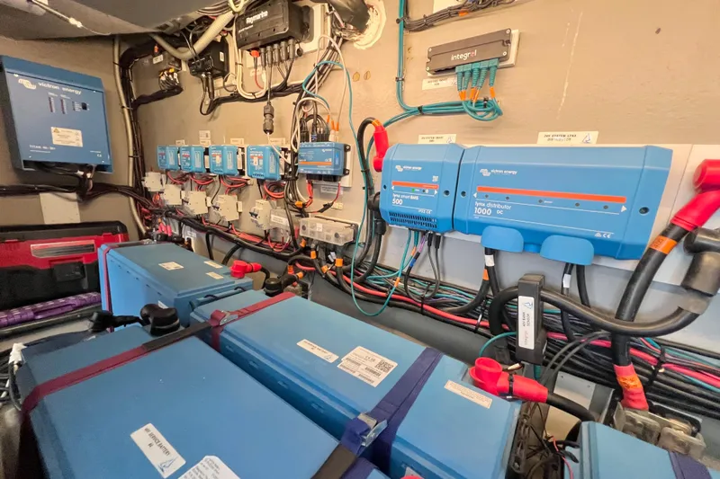 Ke'ala Yacht Photos Pics Electrical system setup with Victron Energy components in a Balance 482 model, 2021.